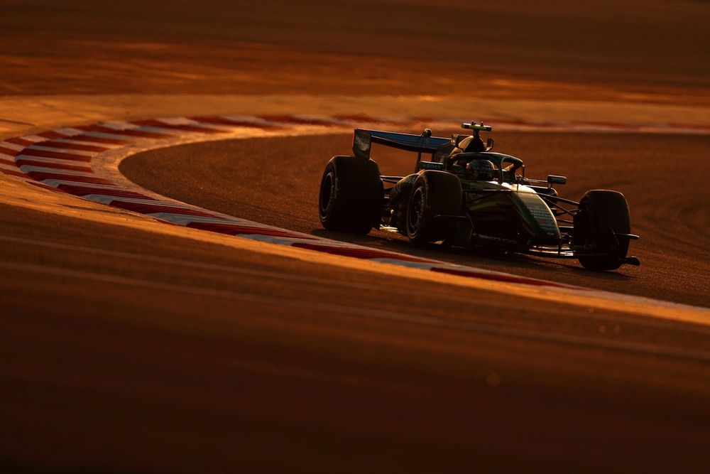 Time is ticking on Alonso and his Aston Martin dream