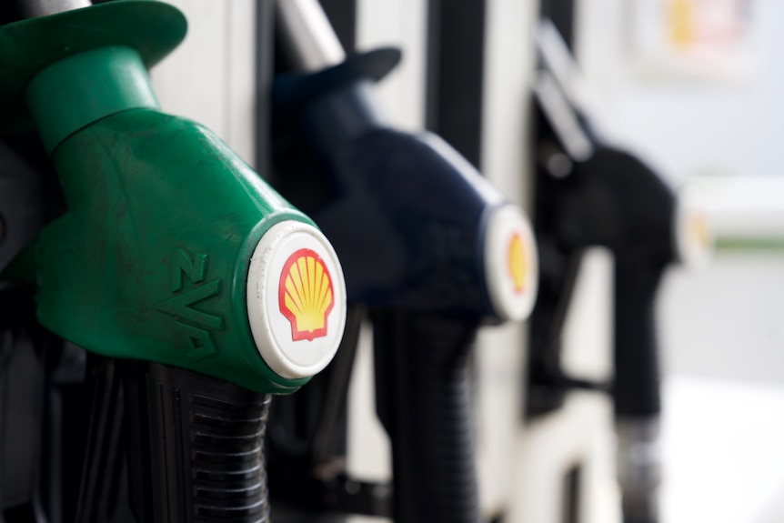 Close up of a Shell petrol pump.