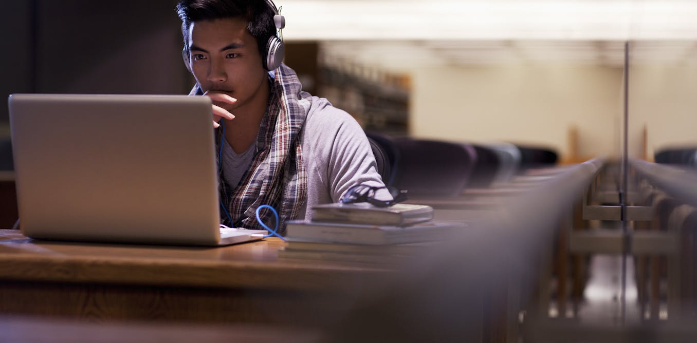 Teaching students when to struggle