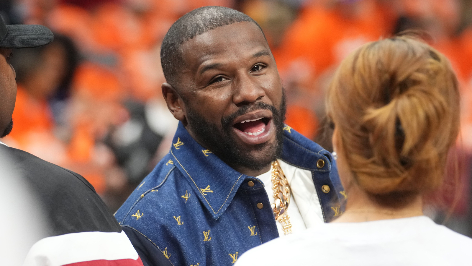 outrageous facts about Floyd Mayweather Jr and his boxing career and wealth