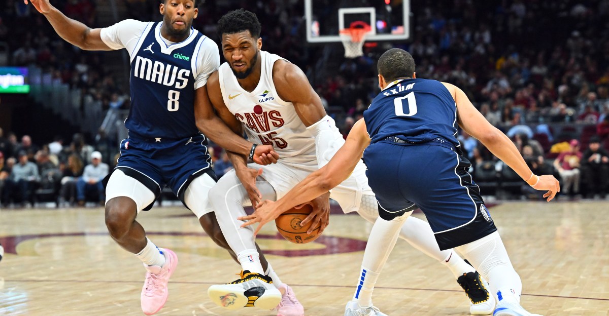 Cavs at Mavericks: How to watch, odds, and injury report