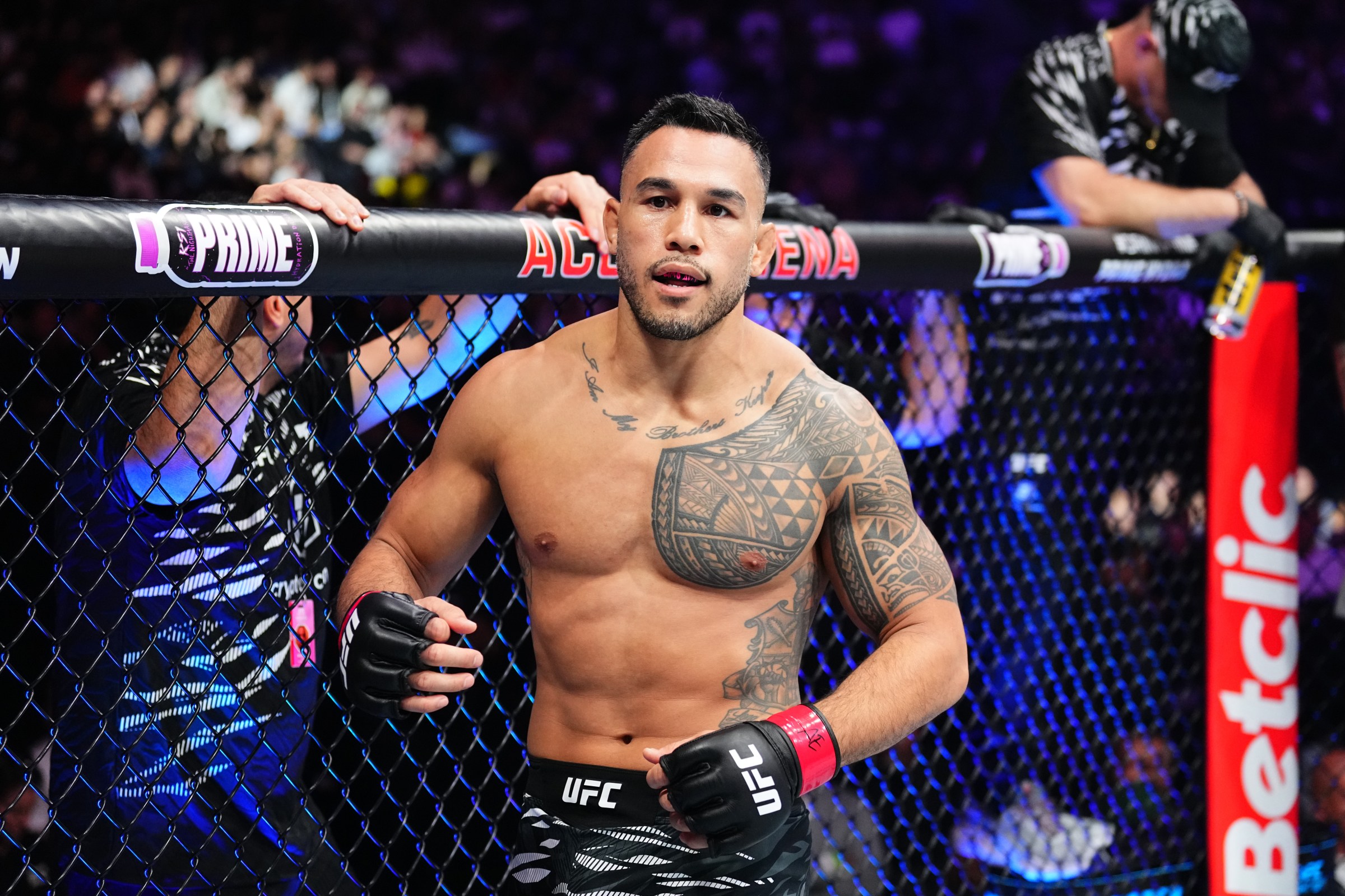 Brad Tavares meets a fellow vet at UFC Vegas 114.