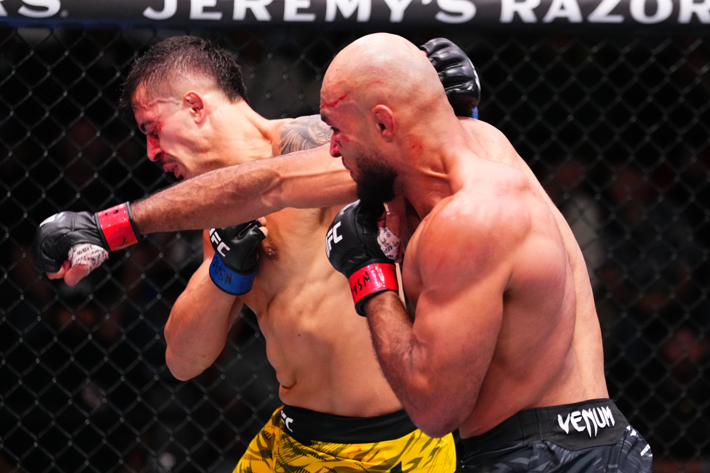 LAS VEGAS, NEVADA - NOVEMBER 08: Christian Leroy Duncan of England punches Marco Tulio of Brazil in a middleweight fight during the UFC Fight Night event at UFC APEX on November 08, 2025 in Las Vegas, Nevada. (Photo by Jeff Bottari/Zuffa LLC)