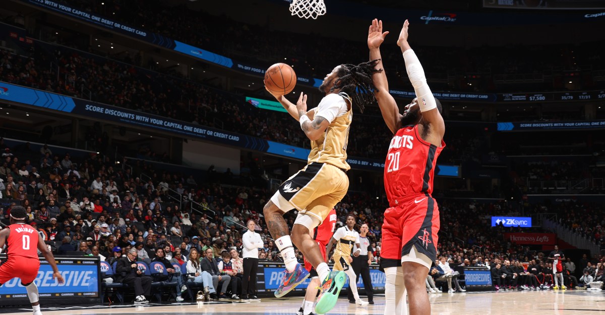 Tiny Wizards Lineup Pummeled by Houston Rockets