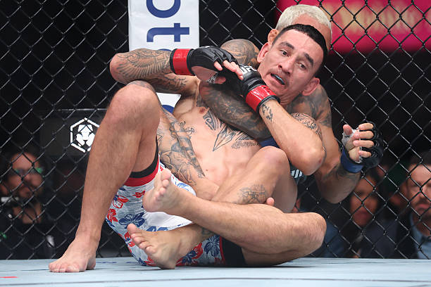 MMA Community Torches Charles Oliveira After UFC 326 BMF Title Fight With Max Holloway Turns Into Major Letdown