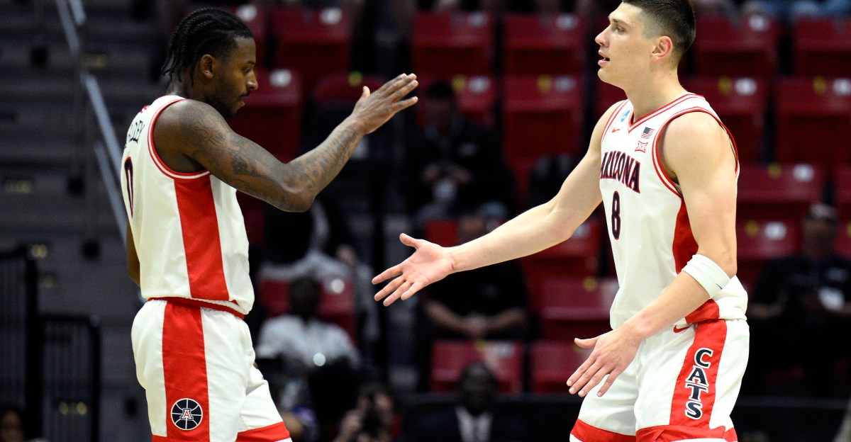 NCAA Tournament final score: Arizona Wildcats men’s basketball soars past Long Island in first round