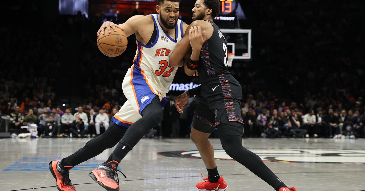 Knicks edge Nets 93-92 for their 14th straight victory in the New York rivalry