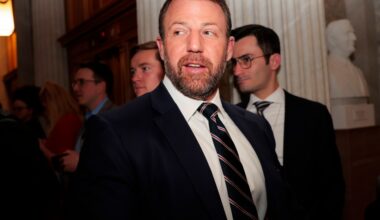 Markwayne Mullin, former MMA fighter, takes lead at Homeland Security