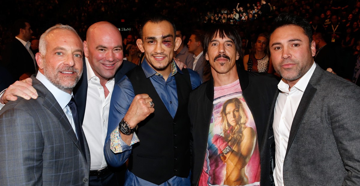 Oscar De La Hoya rips Zuffa over Jai Opetaia situation, ‘participation trophy’ boxing belt