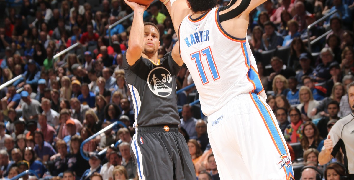 Warriors players recreate Mike Breen’s iconic ‘double bang’