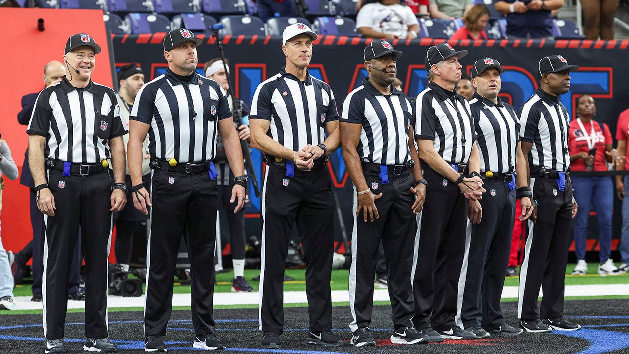 NFL reportedly weighs replacement refs return despite 2012 'Fail Mary' debacle