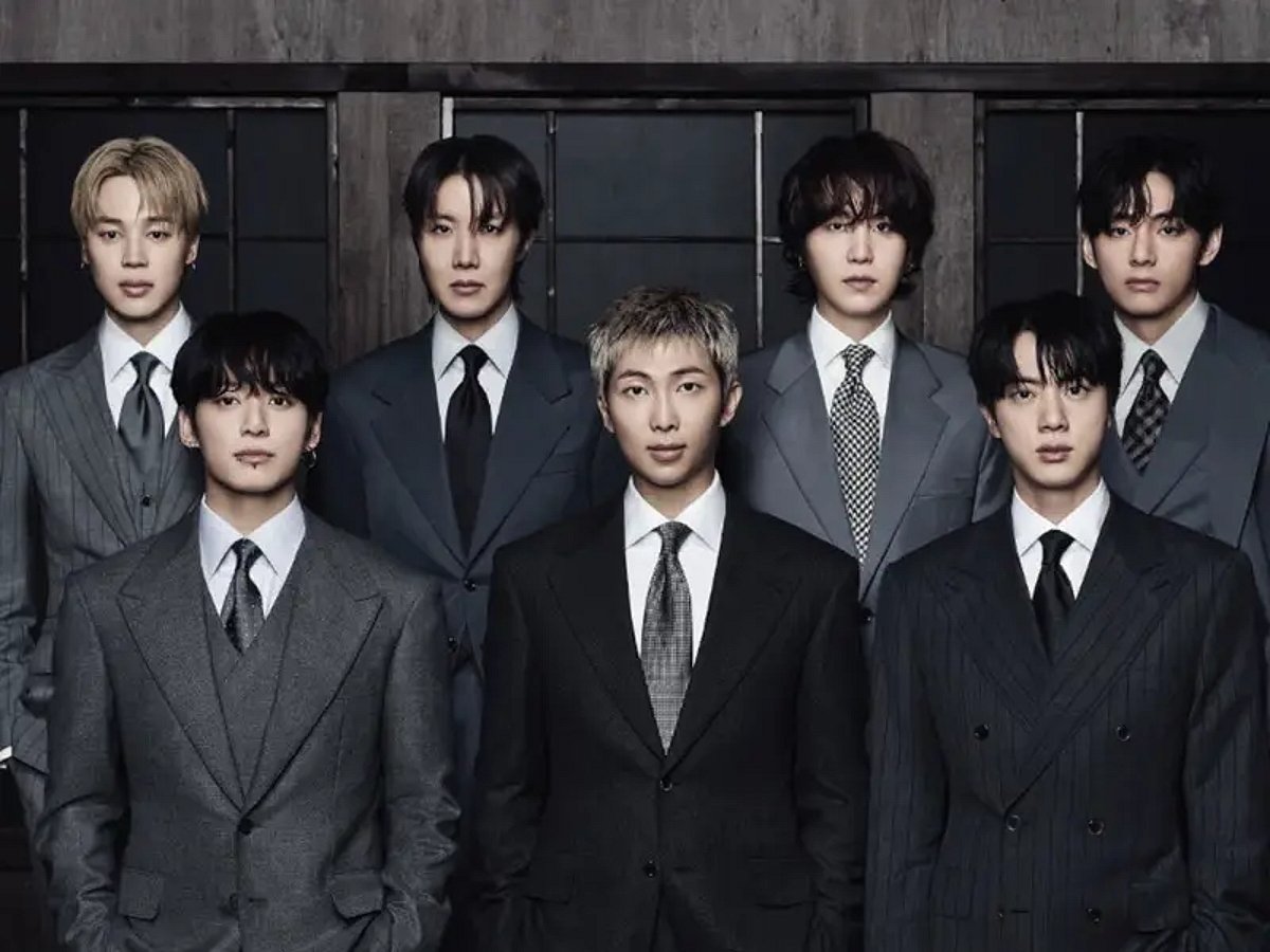 HYYH theories, Pirate concepts, and ARIRANG tracklist details