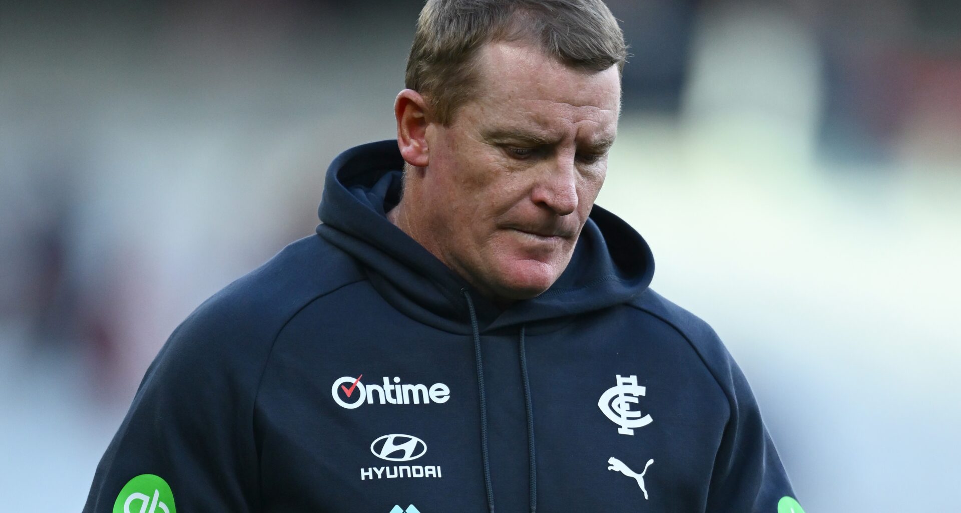 Carlton's capitulation increases pressure on Voss, no end in sight for Bombers' struggles