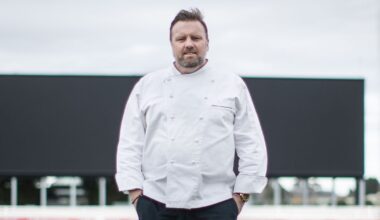 'Visionary' Melbourne chef Teage Ezard dies at 59 after battle with neurological disease
