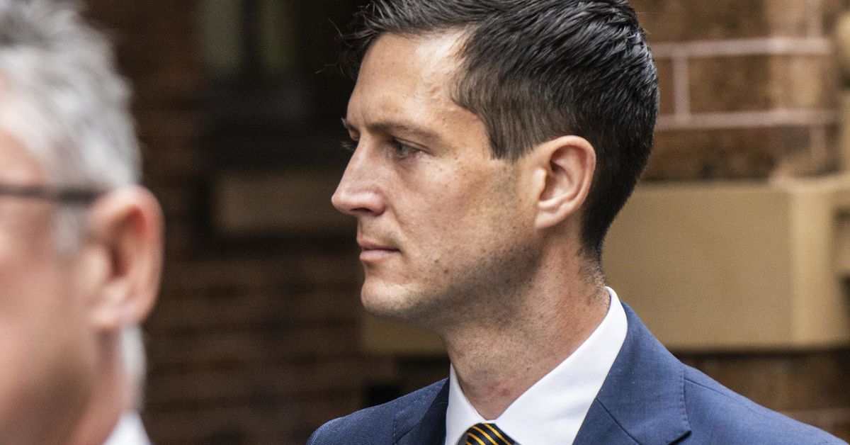 Ex-Liberal MP Rory Amon asked teen for 'kiss' before toilet sex