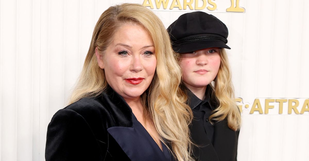 Christina Applegate says she thinks about death 'every day'