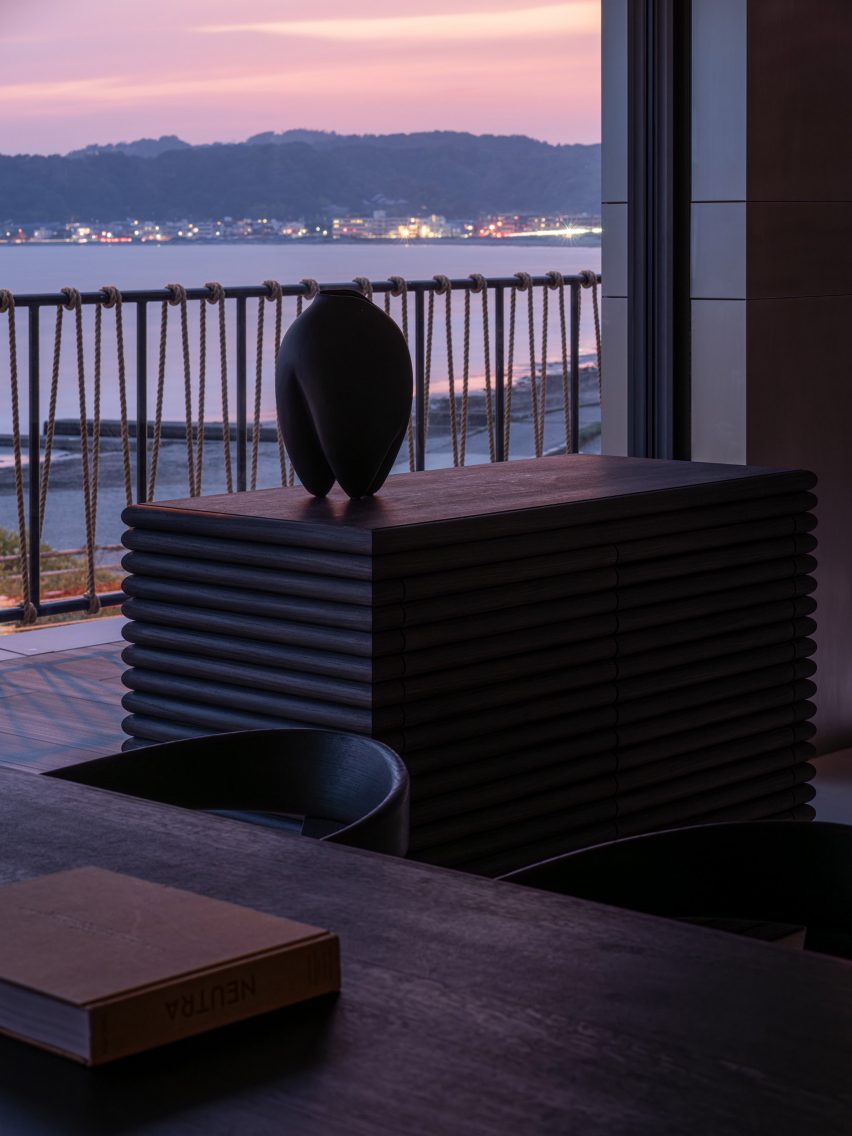 Ropes on the exterior of a beach house