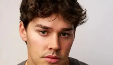 Noah Beck Joins Baywatch TV Series as Luke