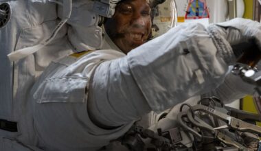 Smiles And Spacesuits | Mirage News