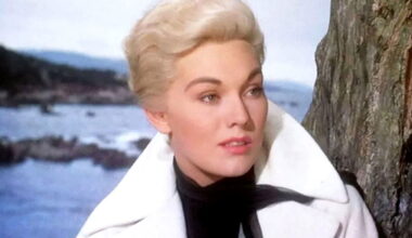 Kim Novak Doesn't Like "Scandalous" Casting