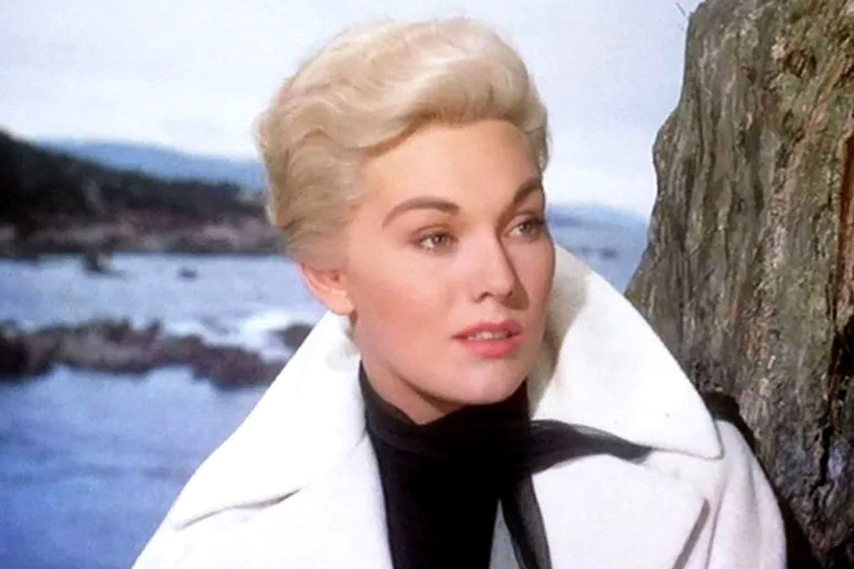 Kim Novak Doesn't Like "Scandalous" Casting