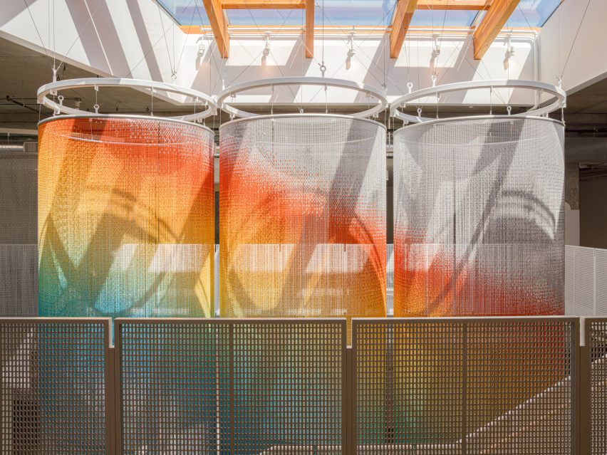 Kriskadecor metal chains