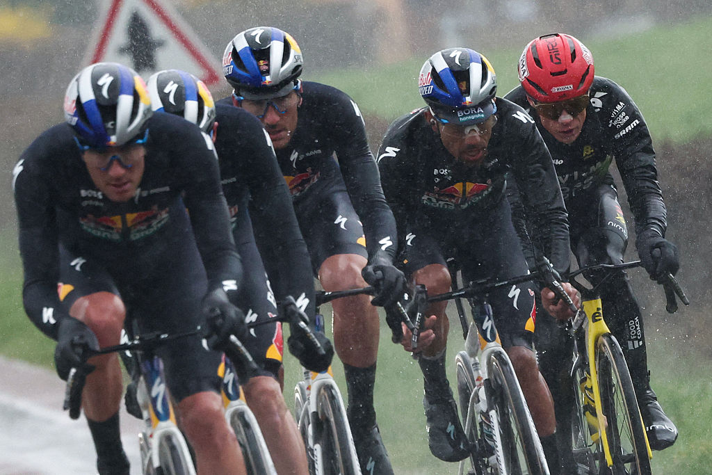 Team Visma - Lease a Bike's Danish rider Jonas Vingegaard (R) and Red Bull - BORA - hansgrohe's Colombian rider Daniel Felipe Mart&iacute;nez (2nd R) cycle in a breakaway during the 4th stage of the Paris-Nice cycling race, 195 km between Bourges and Uchon, on March 11, 2026. (Photo by Anne-Christine POUJOULAT / AFP)