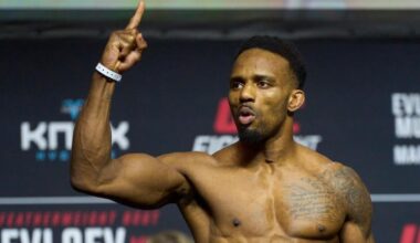 UFC Fight Night odds, fight card, predictions: MMA expert reveals picks for Evloev vs. Murphy, other fights