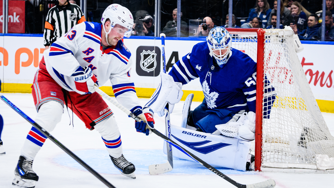 Woll makes 40 saves, Maple Leafs hand Rangers 6th straight loss
