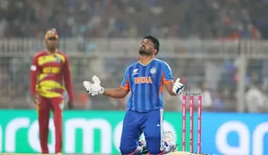 A Samson special lights up Kolkata