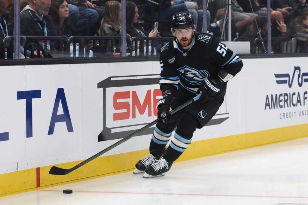 Blackhawks, Mammoth, Oilers, Blackhawks, MacKinnon, CBA – Pro Hockey Rumors