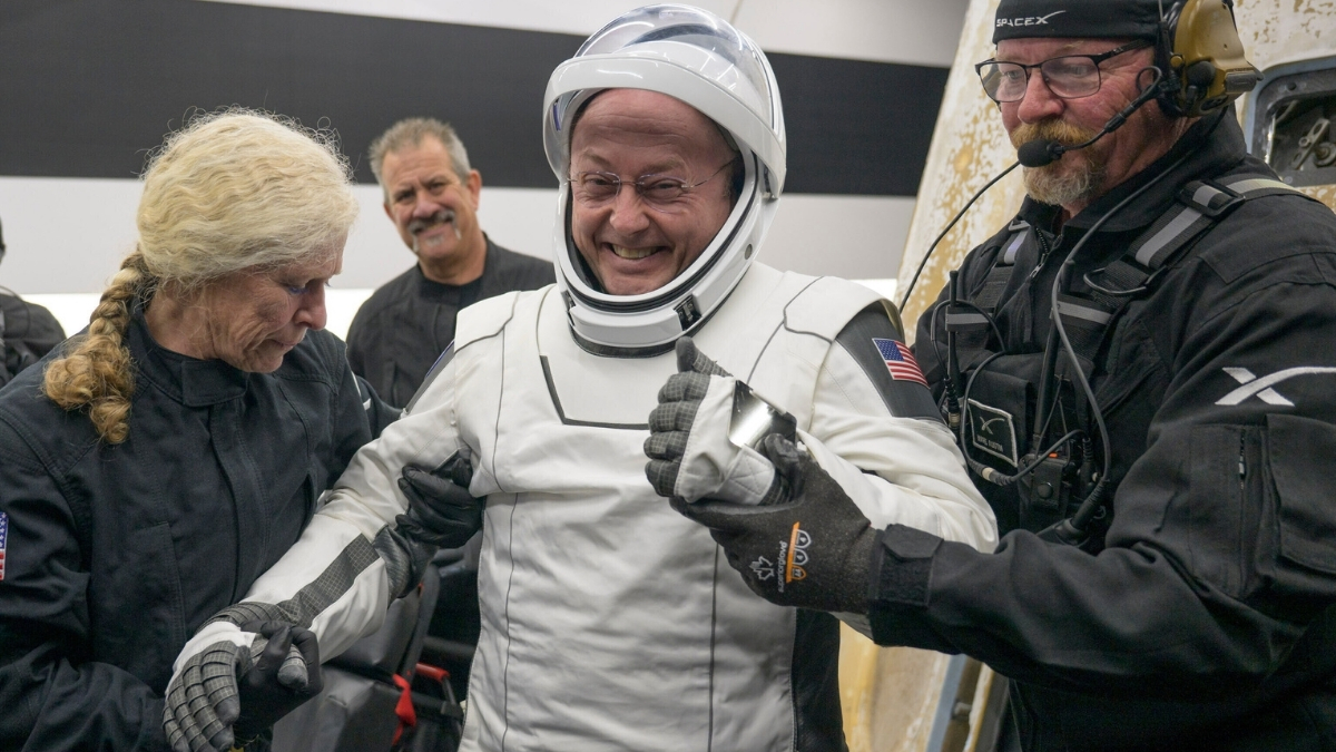 NASA Astronaut Suddenly Couldn't Speak in Space, And Doctors Don't Know Why : ScienceAlert