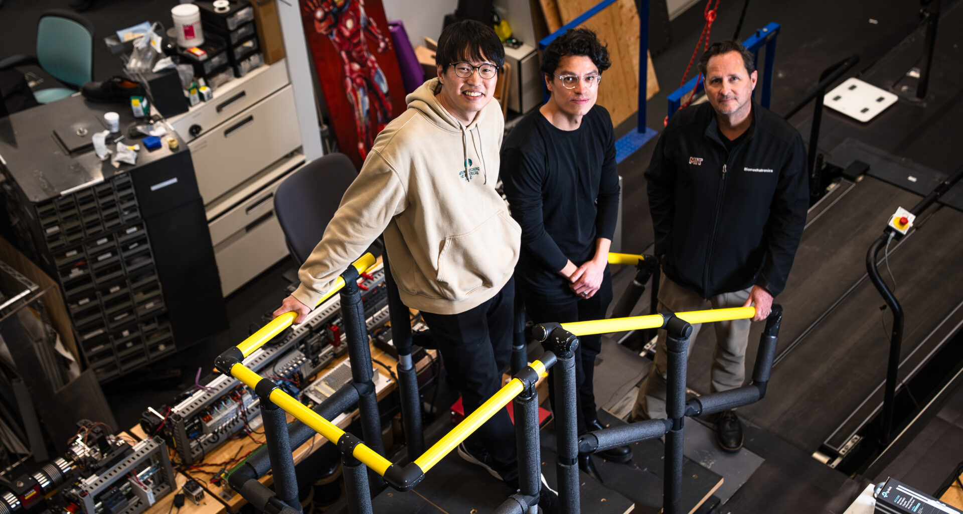 Muscles as Motors Revive Static Organs