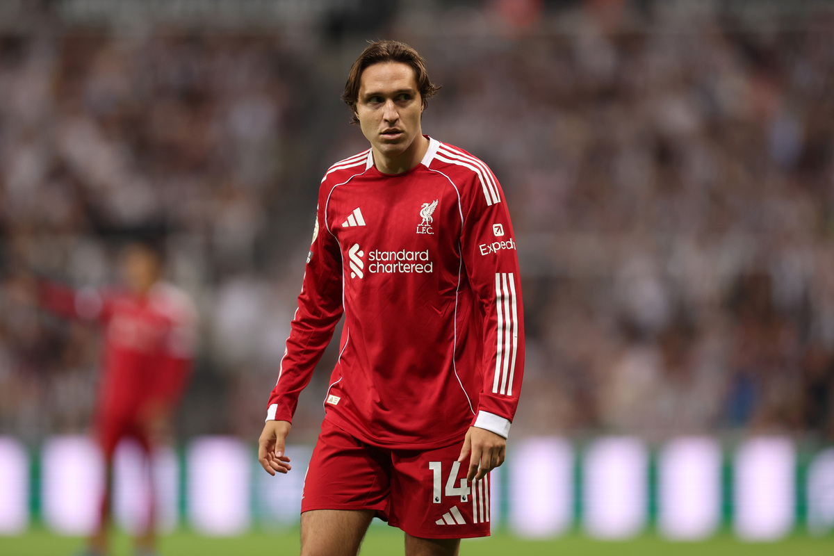 NEWCASTLE UPON TYNE, ENGLAND - AUGUST 25: Federico Chiesa of Liverpool and Italy during the Premier League match between Newcastle United and Liverpool at St James' Park on August 25, 2025 in Newcastle upon Tyne, England. (Photo by George Wood/Getty Images)
