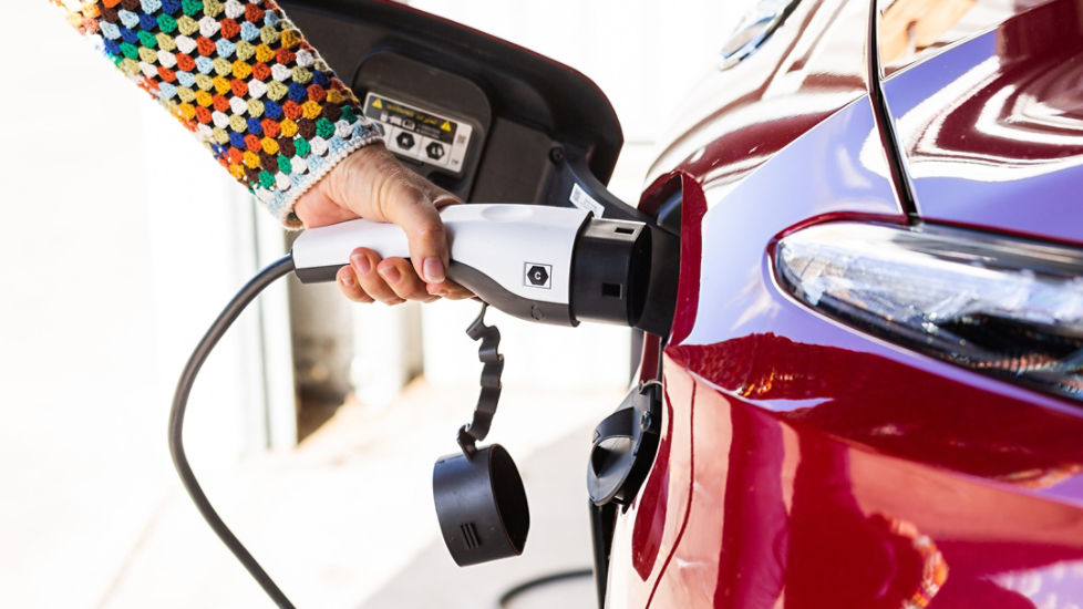 Demand for EV loans surging amid fuel crunch: CommBank