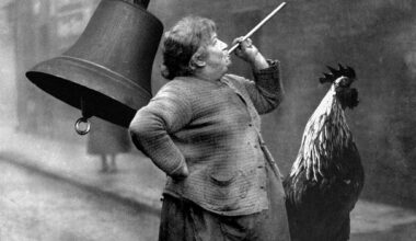 The quirky ways people woke up before alarm clocks