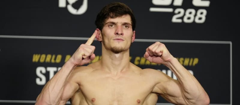 UFCLondon Predictions: Evloev vs. Murphy DFS Picks & Value Plays