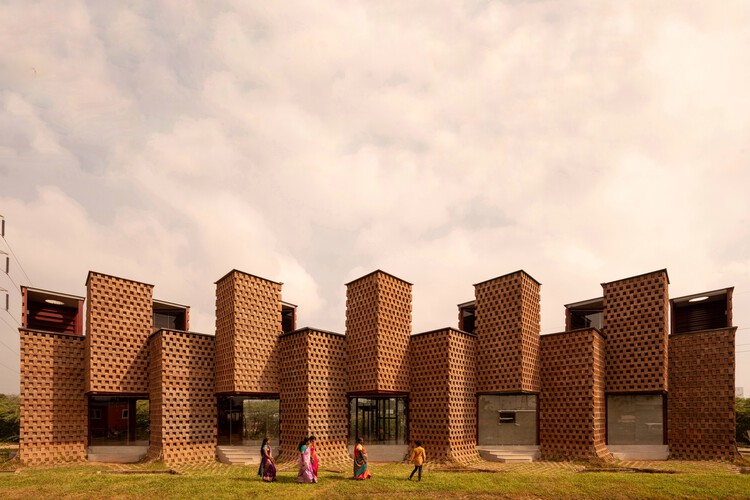 Petti Restaurant / Wallmakers - Image 1 of 26