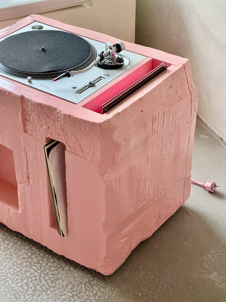 the piece is constructed on a wooden frame layered with dense foam | image by YONT Studio