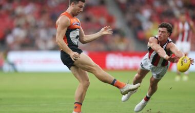 Giants-Saints resumes after lightning delay. Follow LIVE