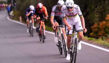 Tadej Pogacar out of the saddle attacking on the Cipressa with Van der Poel behind, Ganna trying to close the gap and the rest of the bunch far in the distance