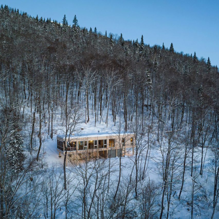 Residence Chez Léon by Quinzhee Architecture, Canada