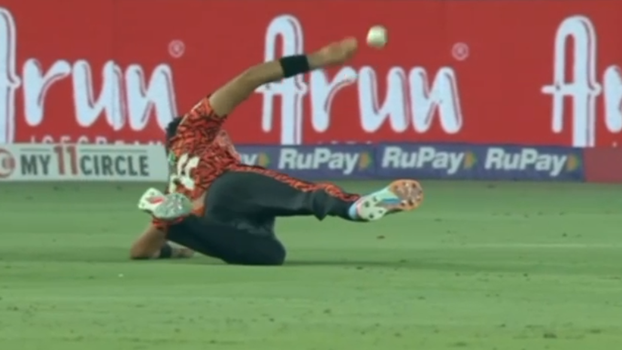 screengrab-from-bcci-video-harshal-not-in-control-on-release