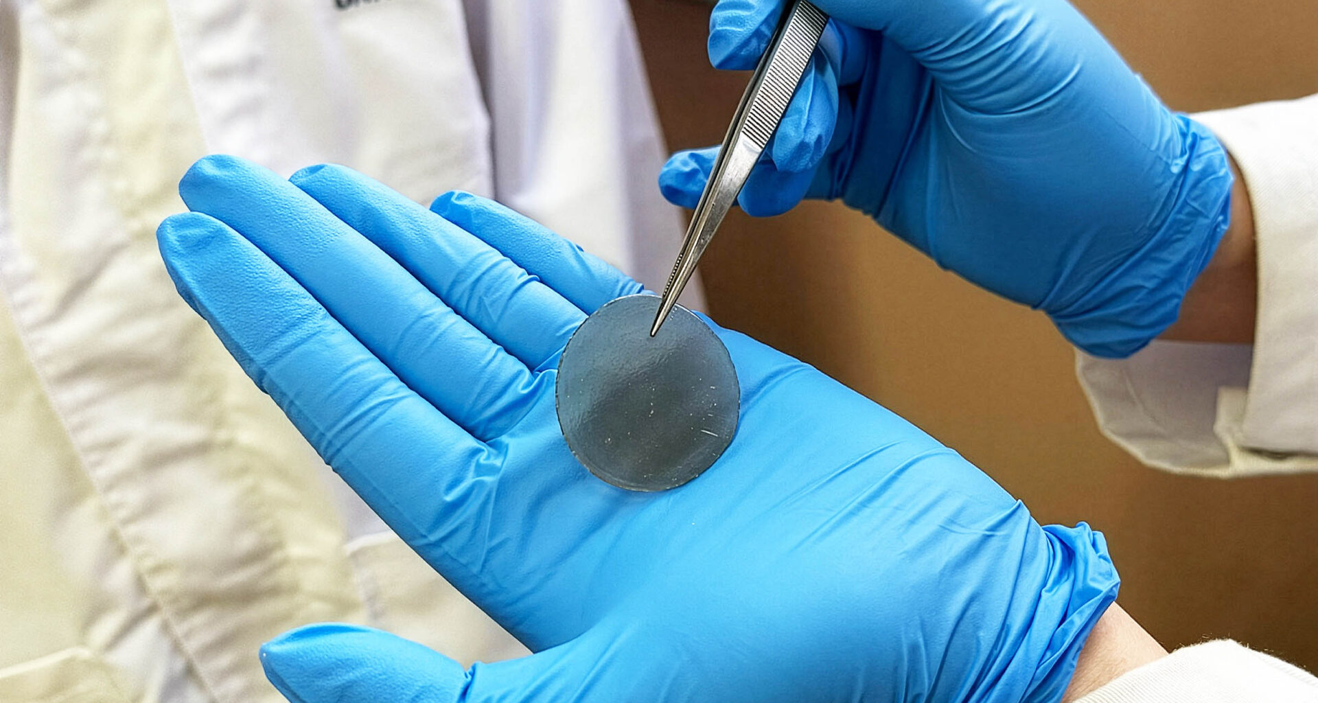 New smart bandage can detect infection before it spreads