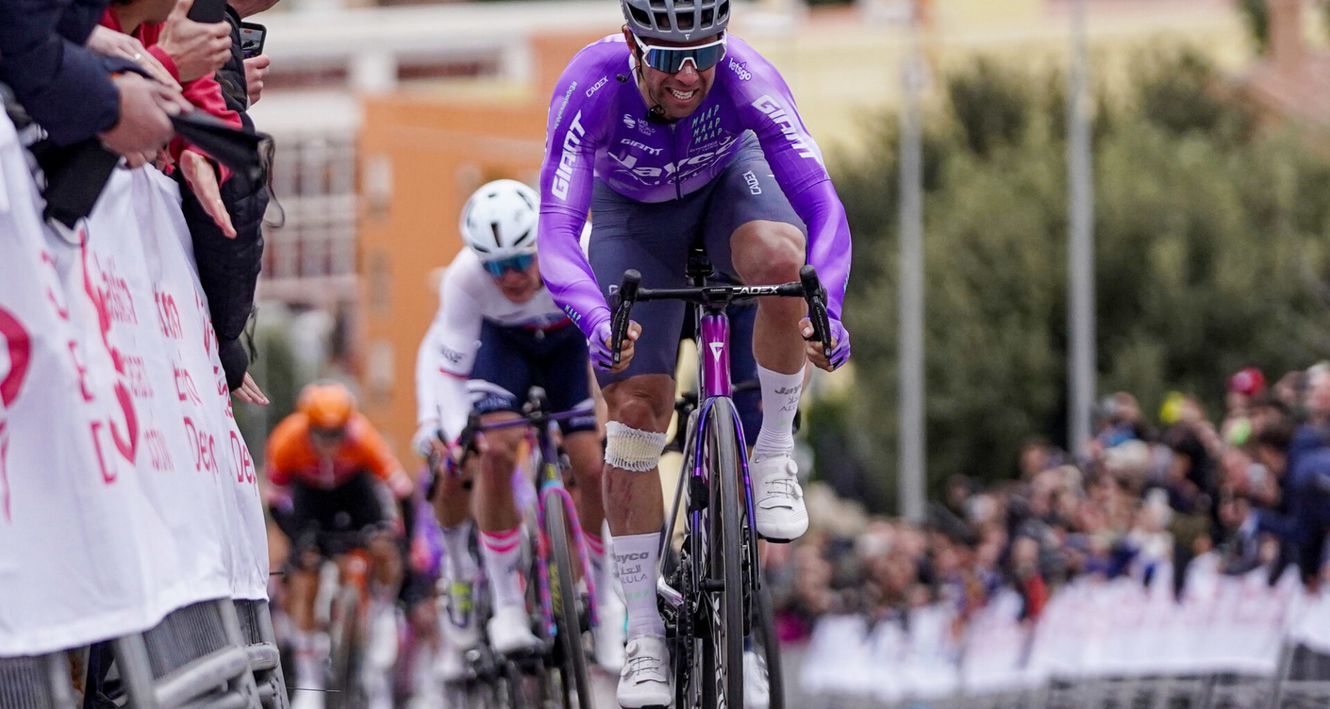 Michael Matthews ruled out of upcoming racing after suffering two broken wrists – Team Jayco Alula