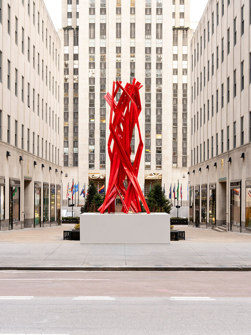 from public infrastructure to public art: bettina pousttchi's guardrail sculpture lands in NYC - 7