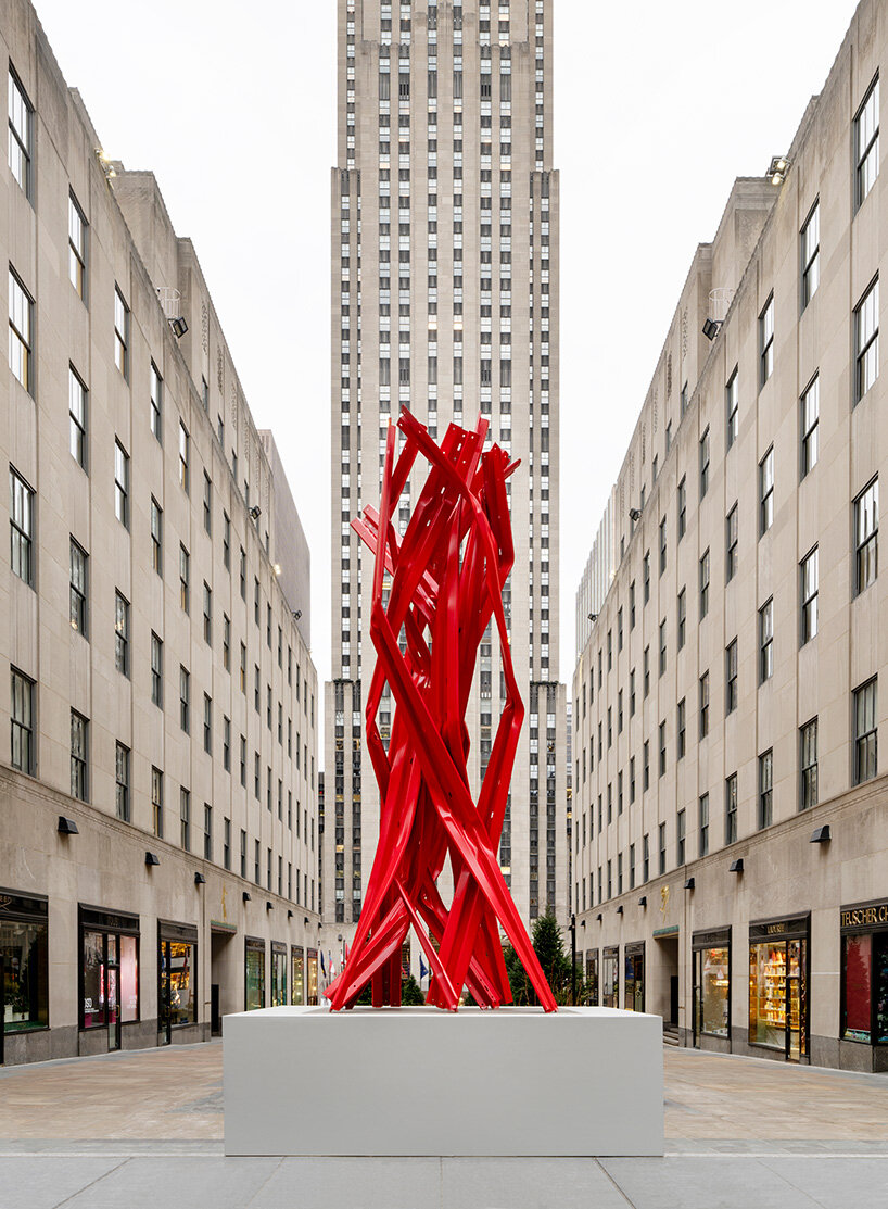 from public infrastructure to public art: bettina pousttchi's guardrail sculpture lands in NYC - 6