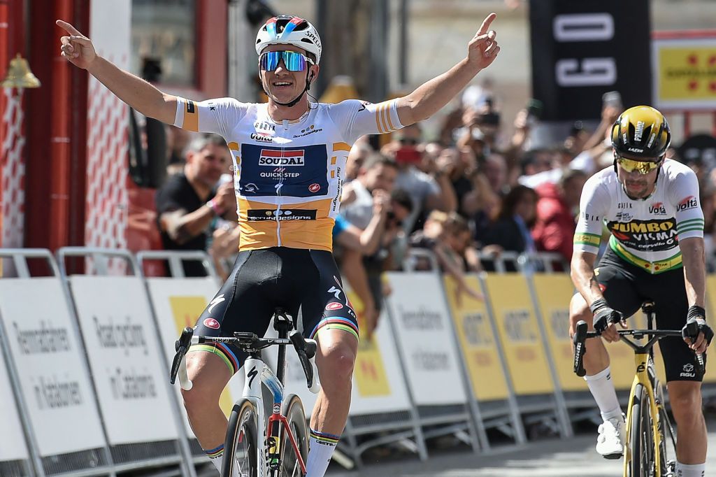2023 Volta a Catalunya: Remco Evenepoel (l) claims a stage win ahead of overall winner Primož Roglič.