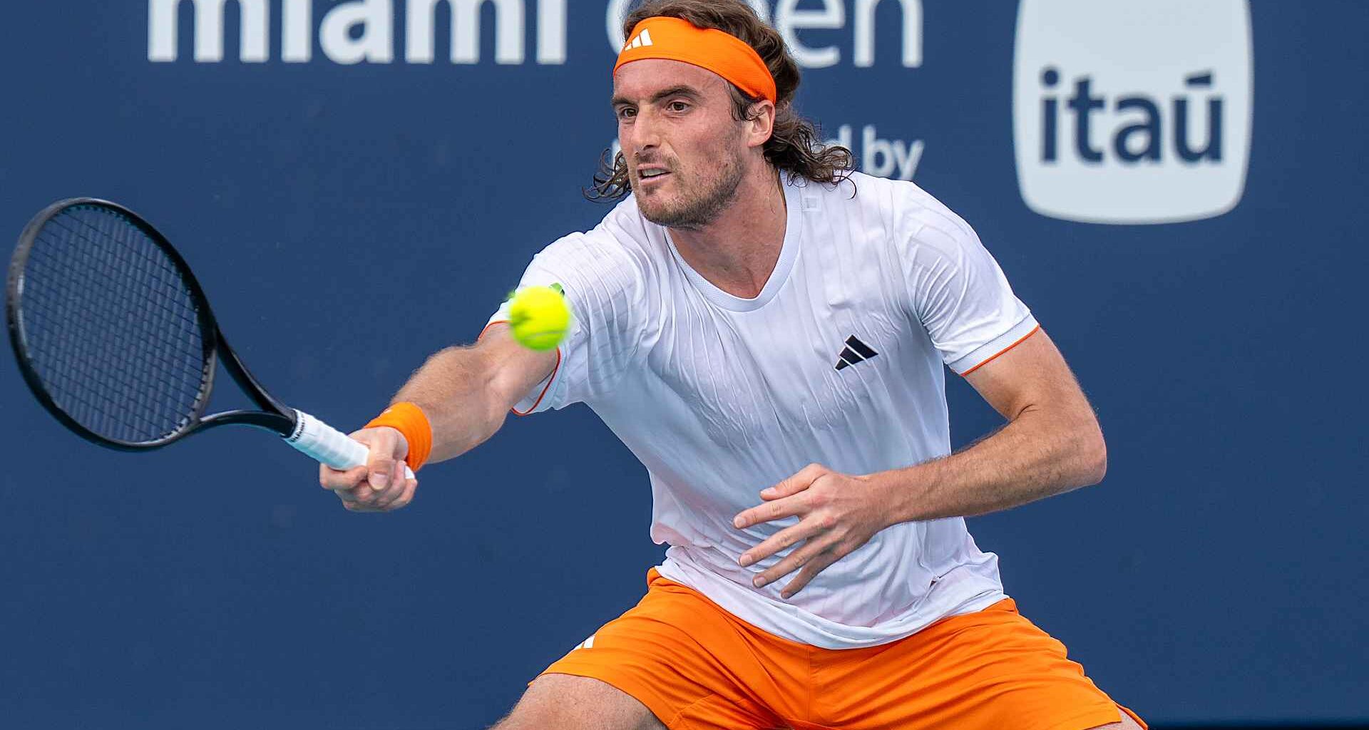Stefanos Tsitsipas continues Alex de Minaur dominance, upsets fifth seed in Miami | ATP Tour