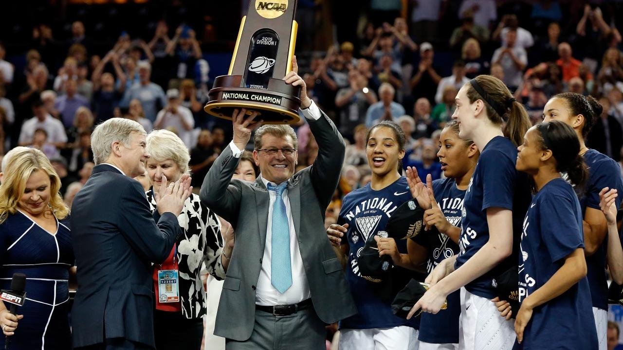 The longest winning streaks in DI women's basketball history